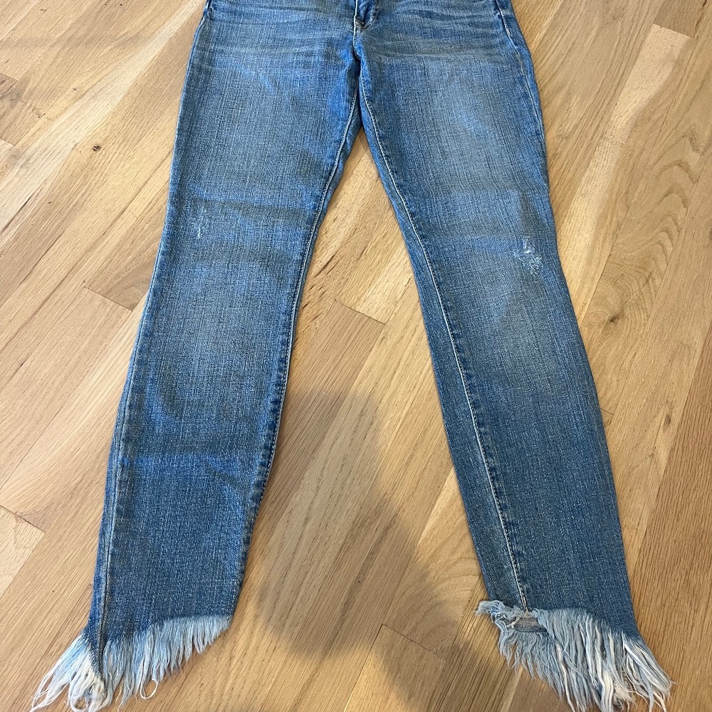 Pistola Frayed Cropped Jeans size 26